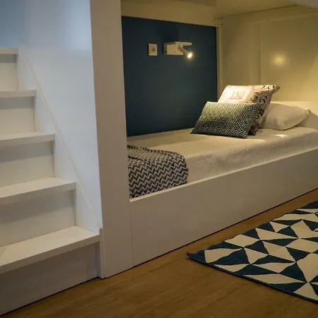 Zigzag Hostel-3